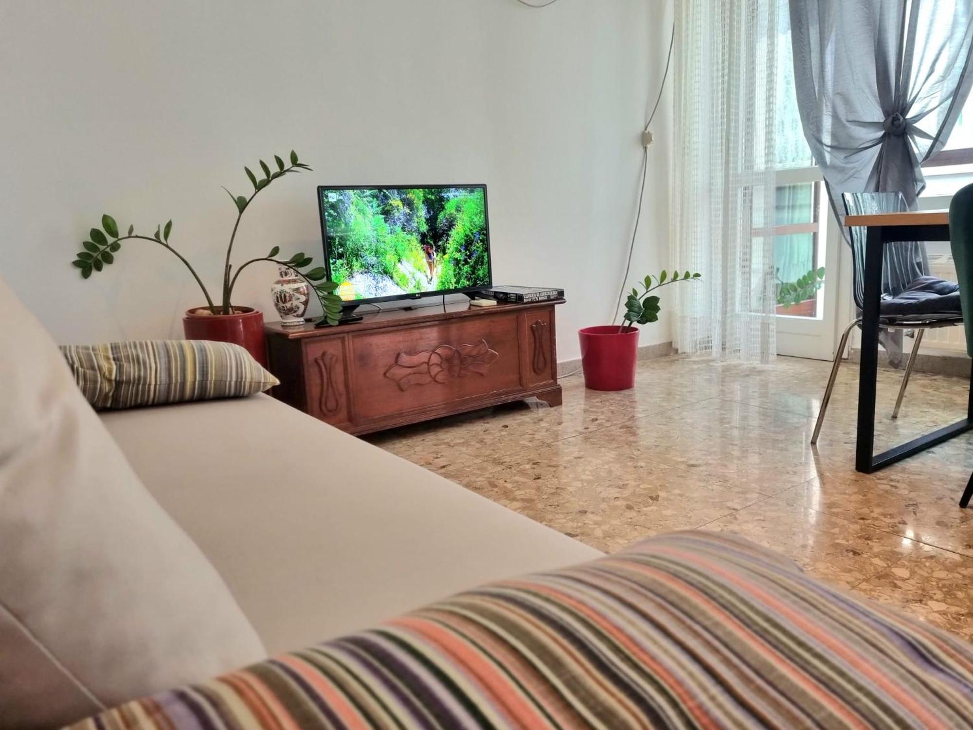 Ultimo Piano Con Parcheggio Apartman Trieszt Kültér fotó
